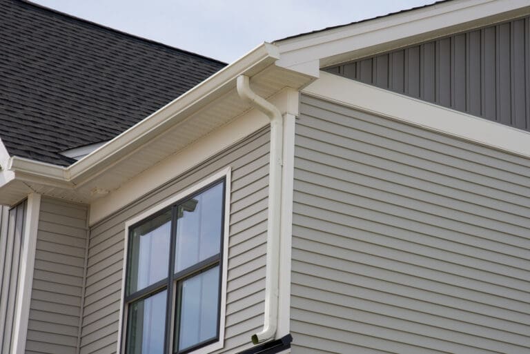 siding installation helps with pest control